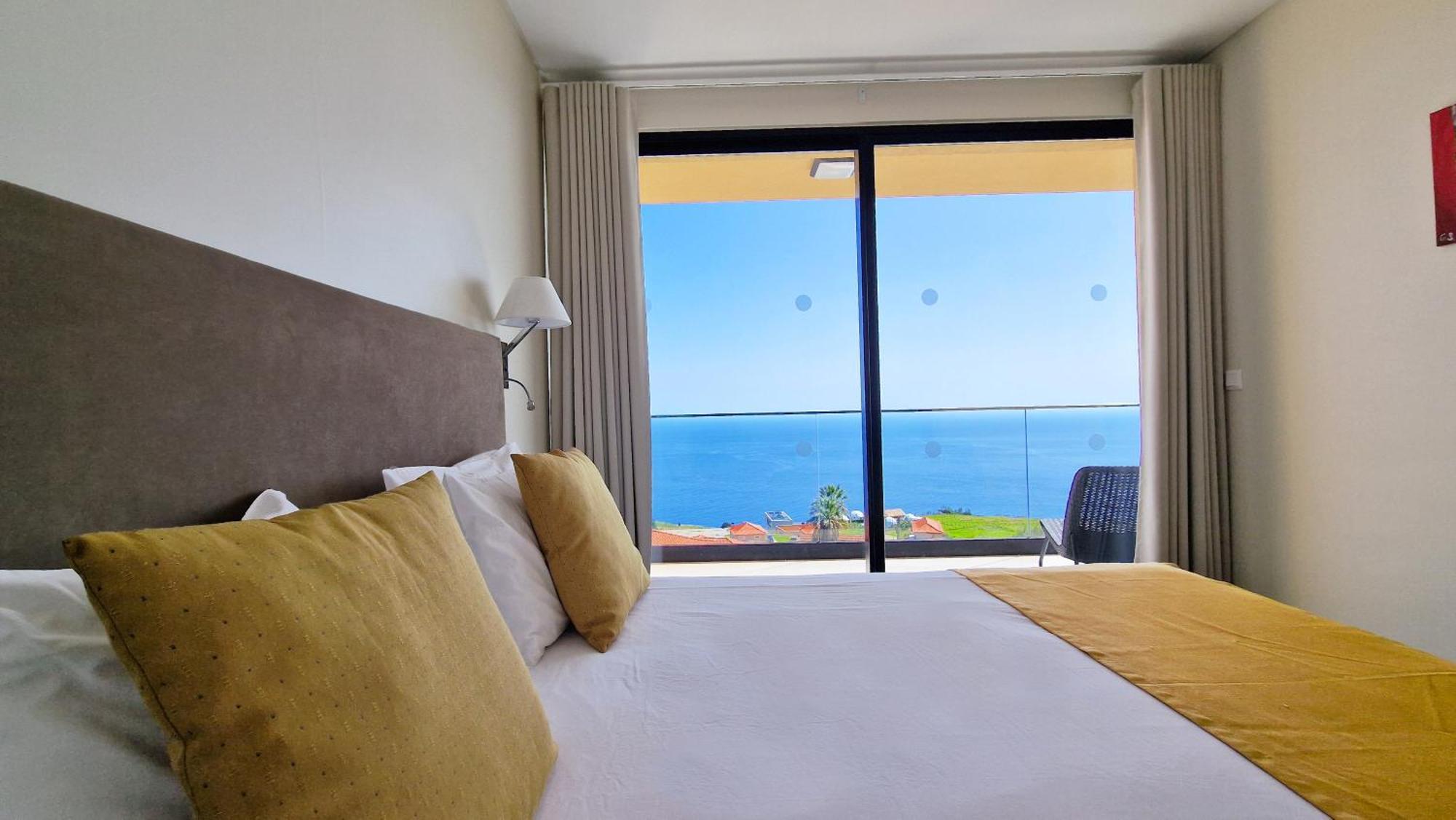 Eden Sun - A Modern Luxury Villa With A Panoramic View Prazeres Esterno foto
